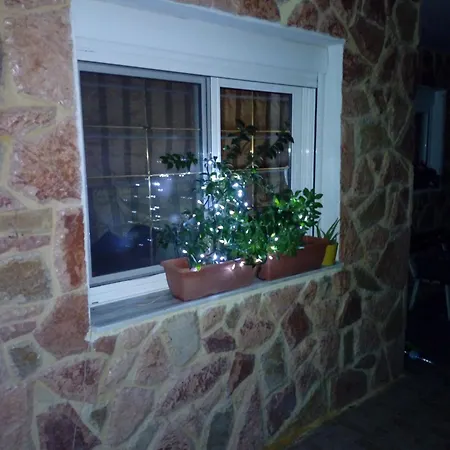 ισογειο κατοικιασ κηπος Casa de Férias